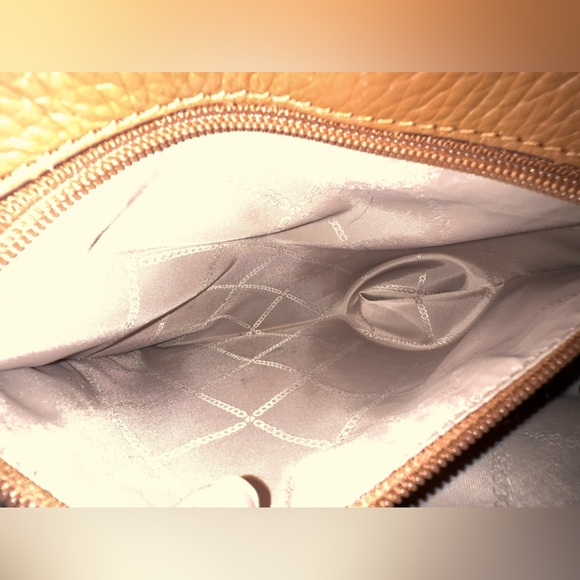 Michael Kors White Handbag/crossbody - Picture 6 of 12